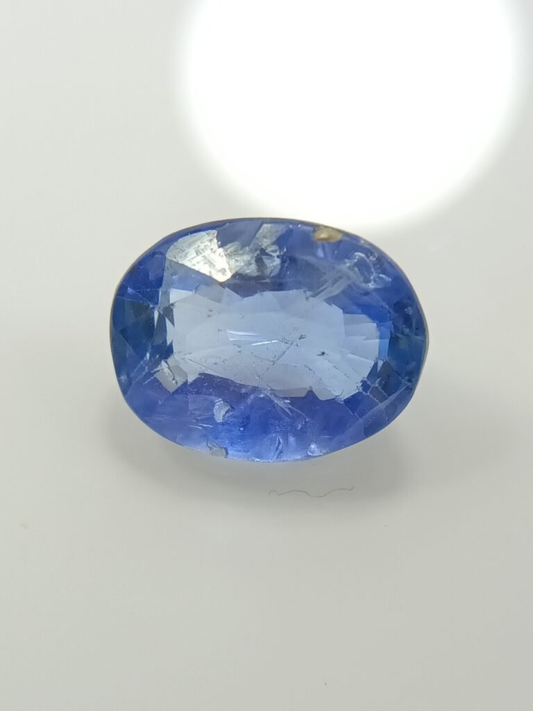 ceyloni blue sapphire, neela 5.25 ratti