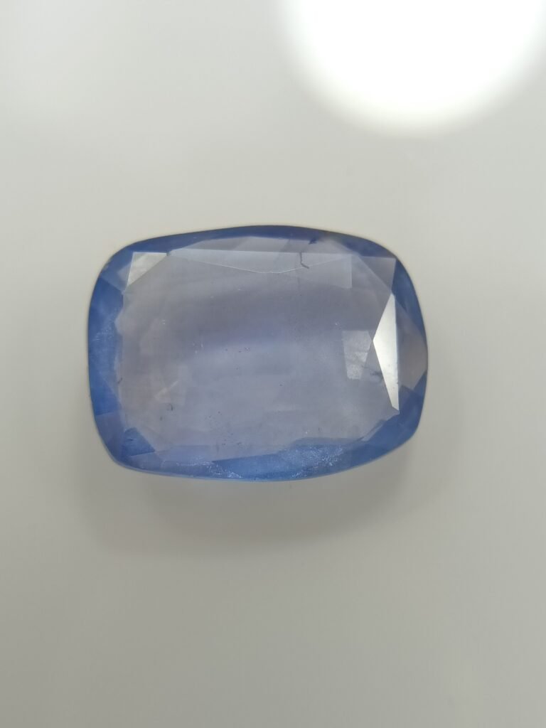 ceyloni blue sapphire, neela 5.50 ratti