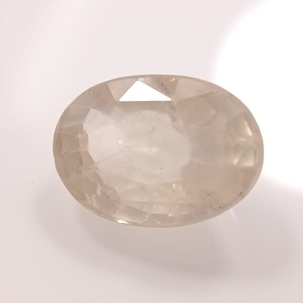 ceyloni/ srilankan yellow sapphire - pukhraj 6 ratti