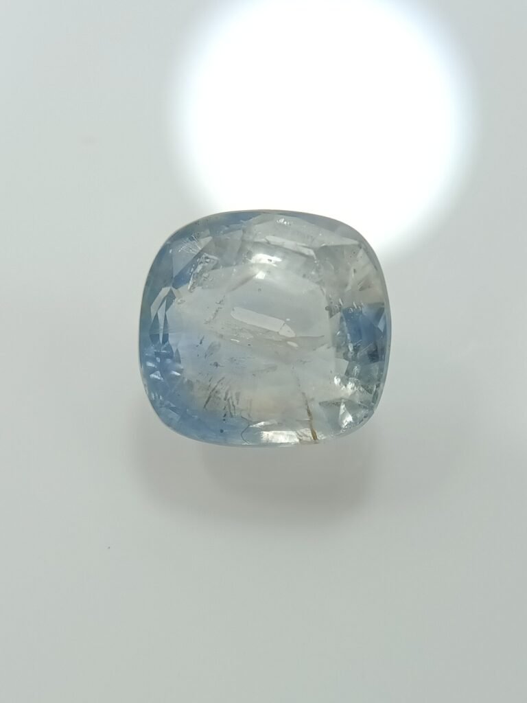 ceyloni/ srilankan blue sapphire - neelam 6 ratti