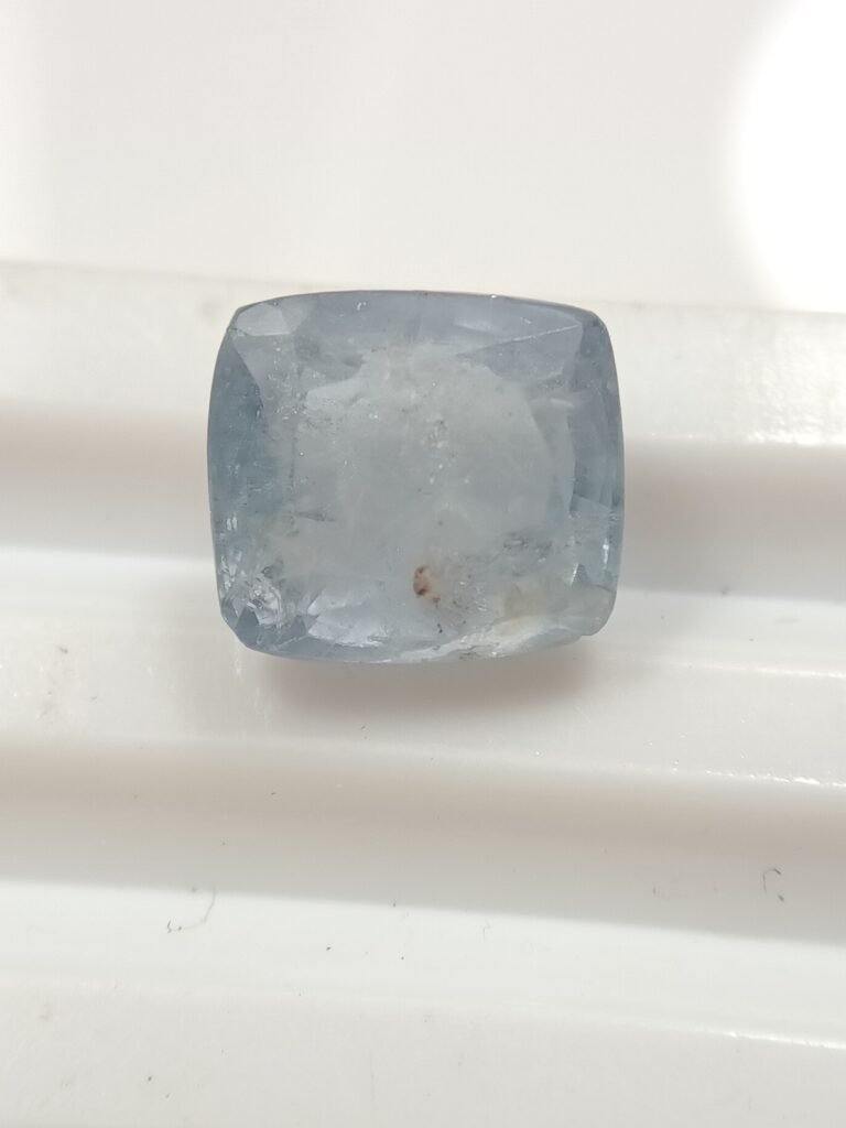 ceyloni/ srilankan blue sapphire - neelam 7 ratti