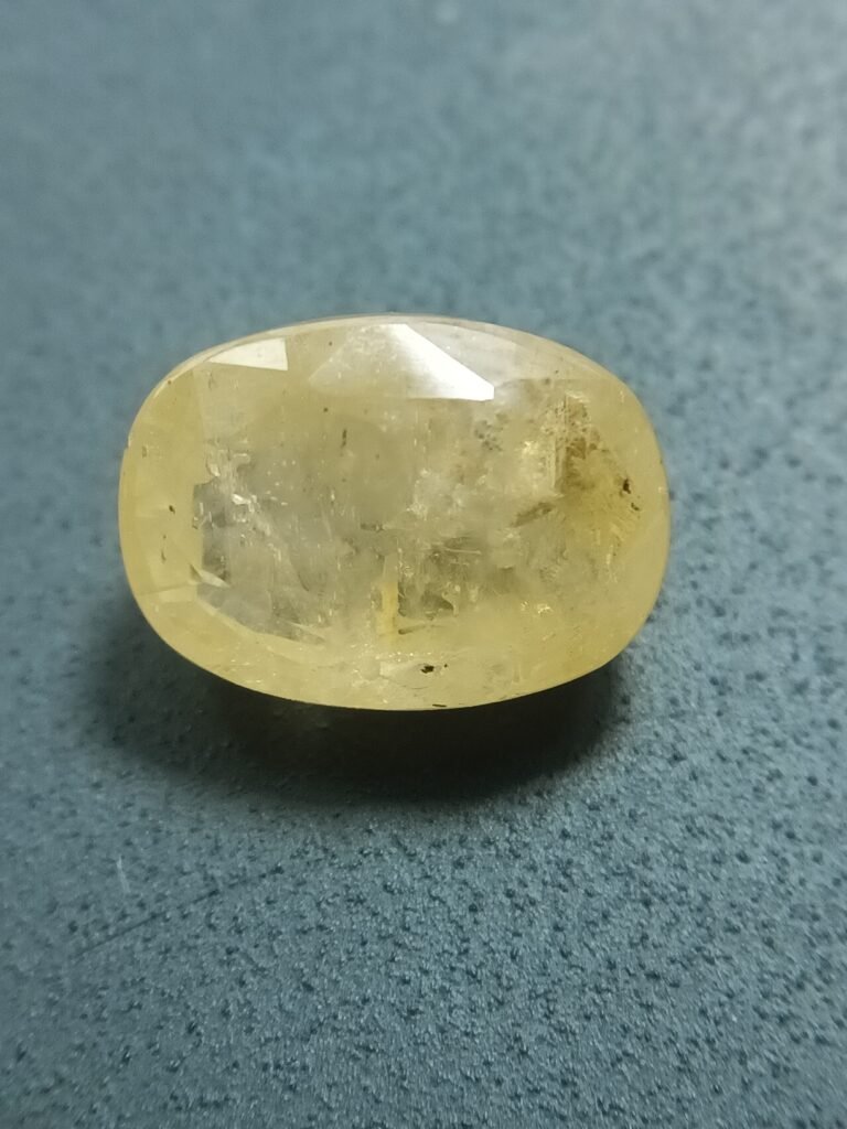 ceyloni yellow sapphire, pukhraj