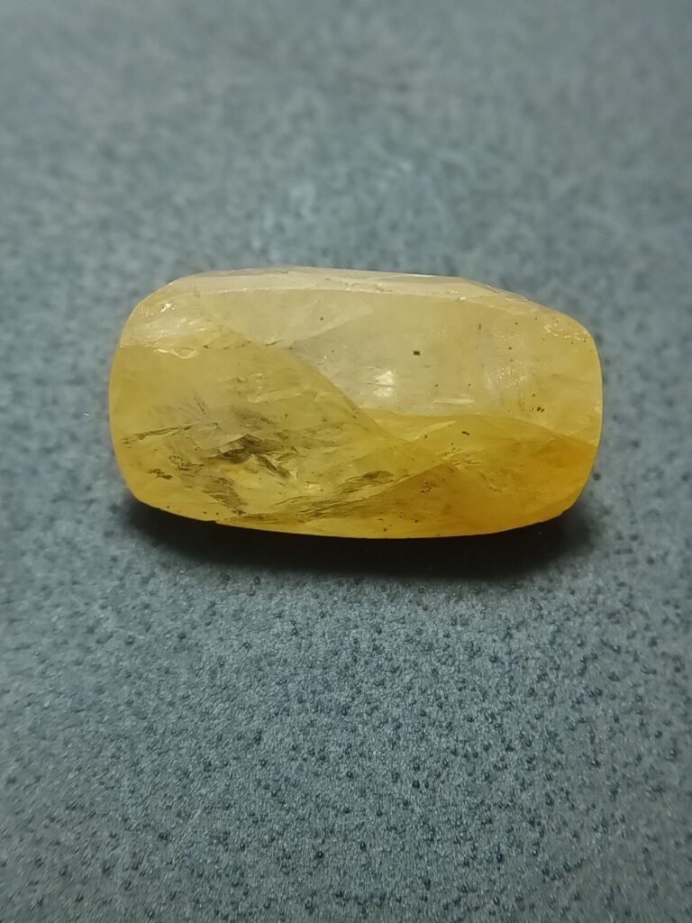 ceyloni yellow sapphire, pukhraj