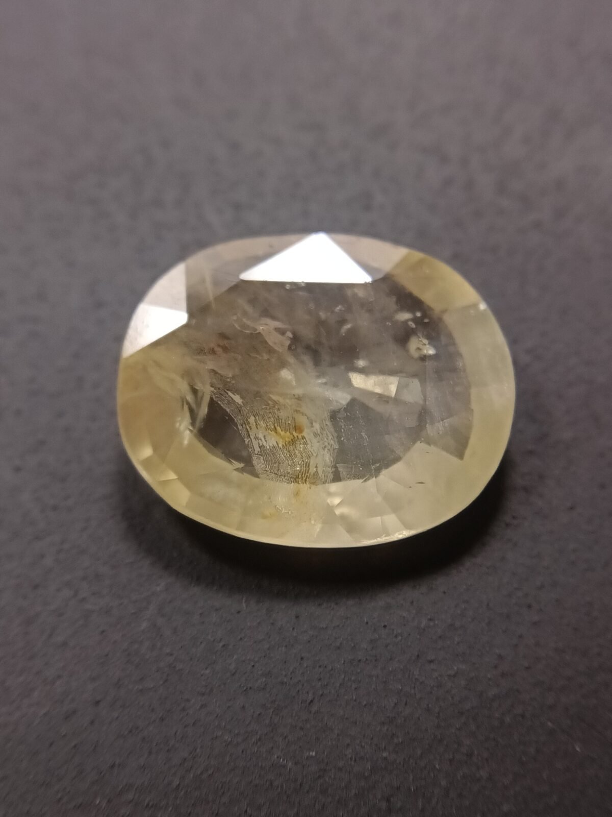 Yellow Sapphire 9.5 Ratti