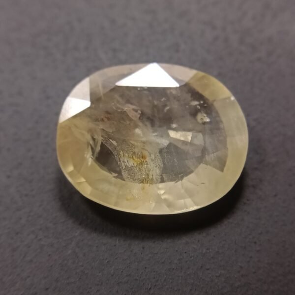 Yellow Sapphire 9.5 Ratti