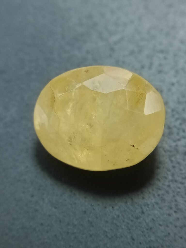 ceyloni yellow sapphire, pukhraj