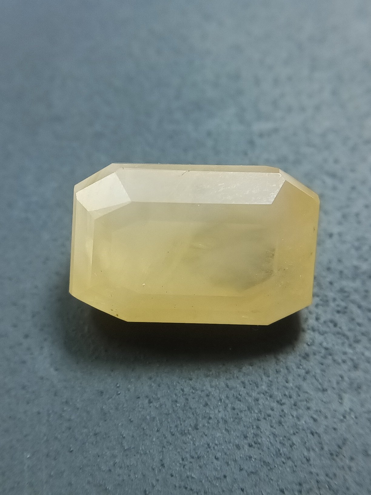 ceyloni yellow sapphire, pukhraj