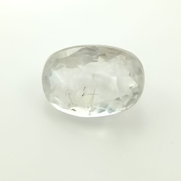 safed pukhraj, white sapphire 6.25 ratti