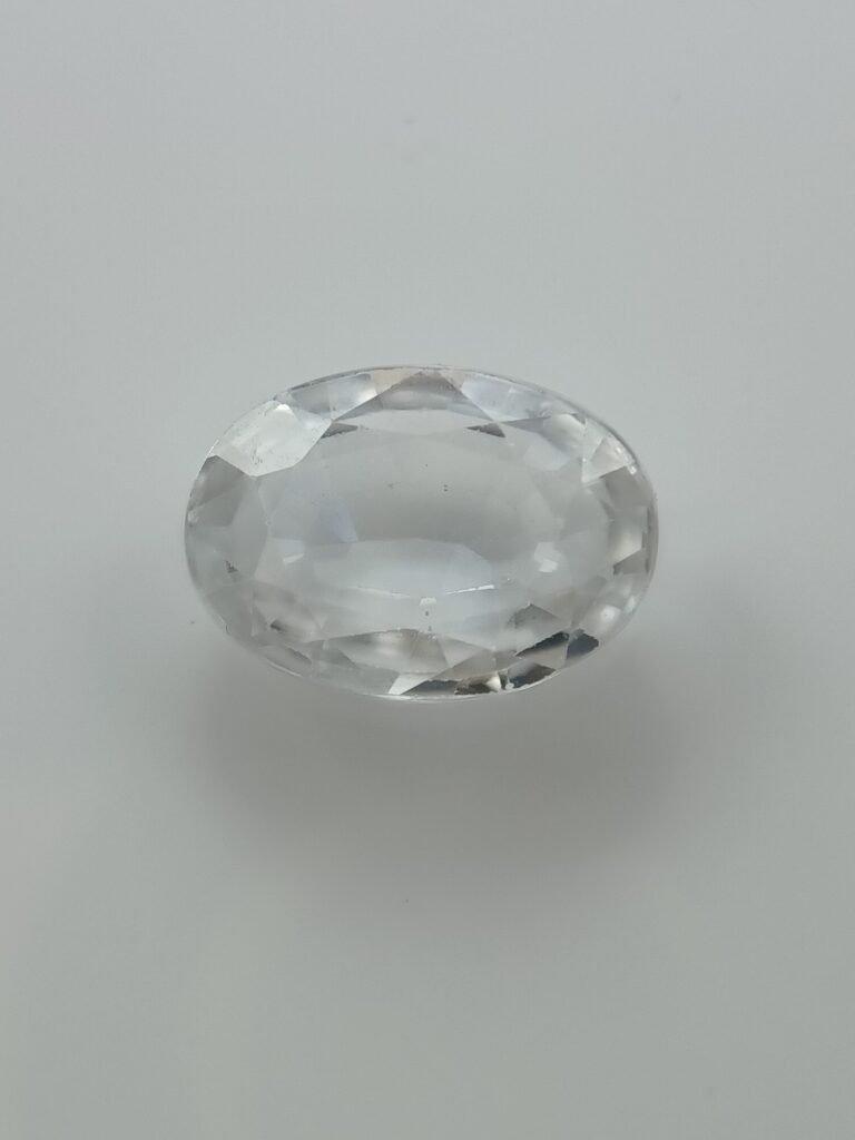 natural zircon white colour 7.25 ratti