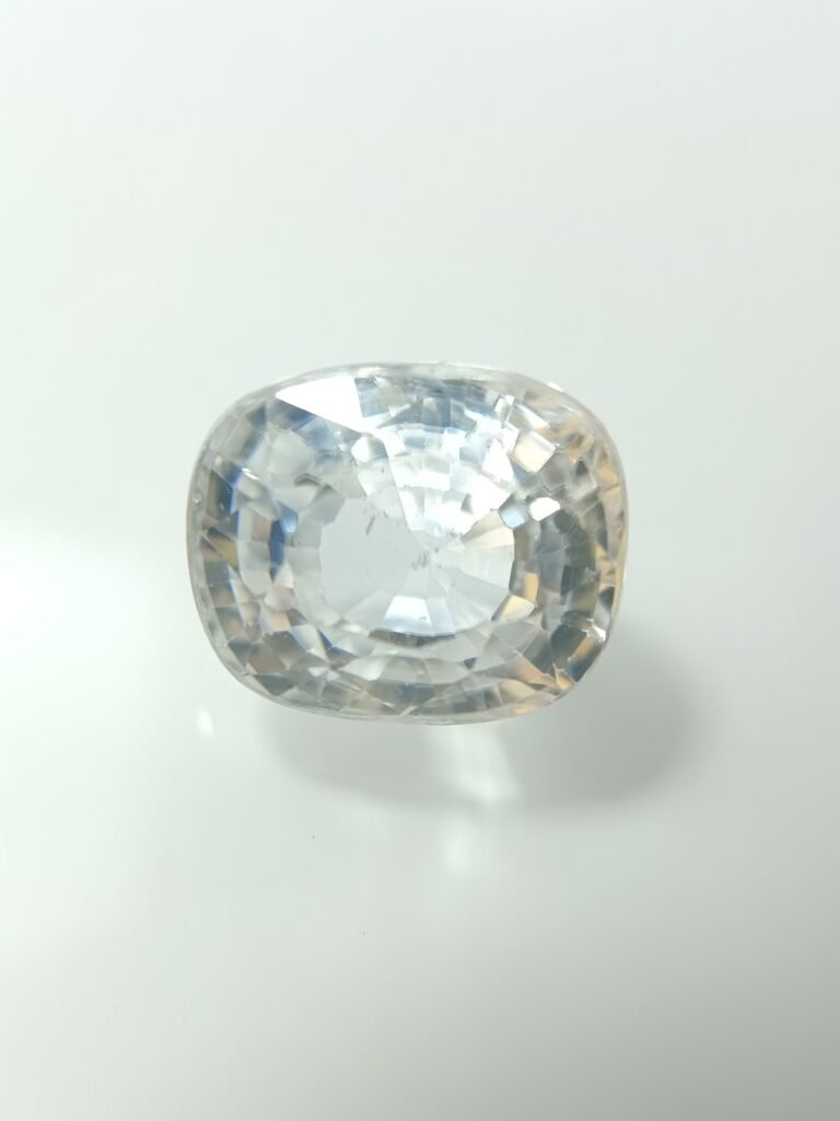 Natural Zircon 10.50 Carat/ 11.50 Ratti