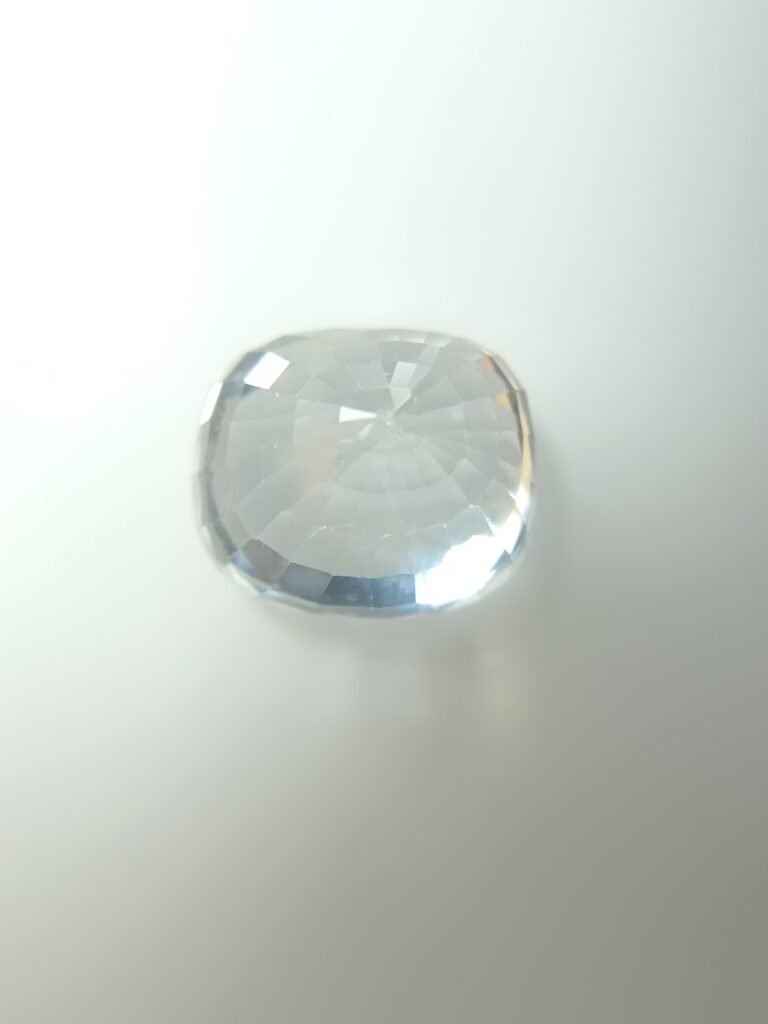 Natural Zircon 10.50 Carat/ 11.50 Ratti