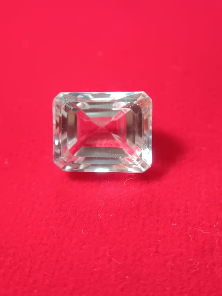 Natural Sphatik 13.13 Carat / 14.50 Ratti