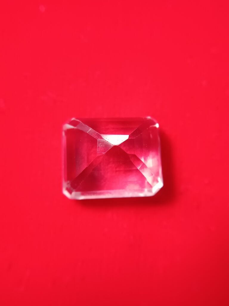 Natural Sphatik 13.13 Carat / 14.50 Ratti