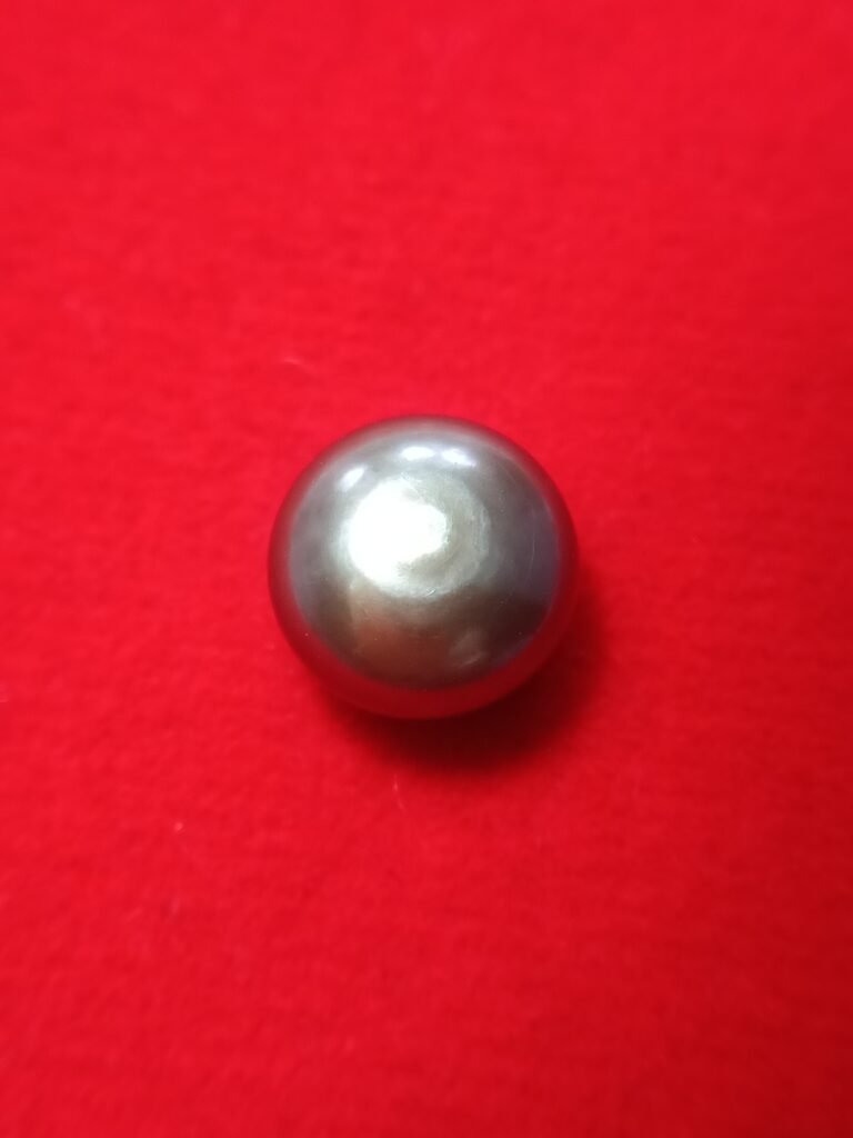 Pearl 4.22 Carat/ 4.50 Ratti