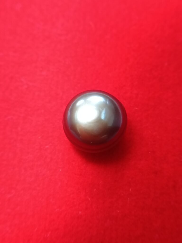 Pearl 4.53 Carat/ 5.00 Ratti