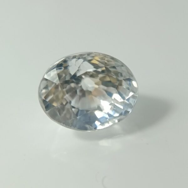 Natural Zircon 7.68 Carat/ 8.50 Ratti