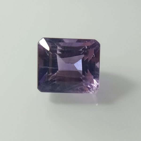 Amethyst 3.70 Carat/ 4.00 Ratti