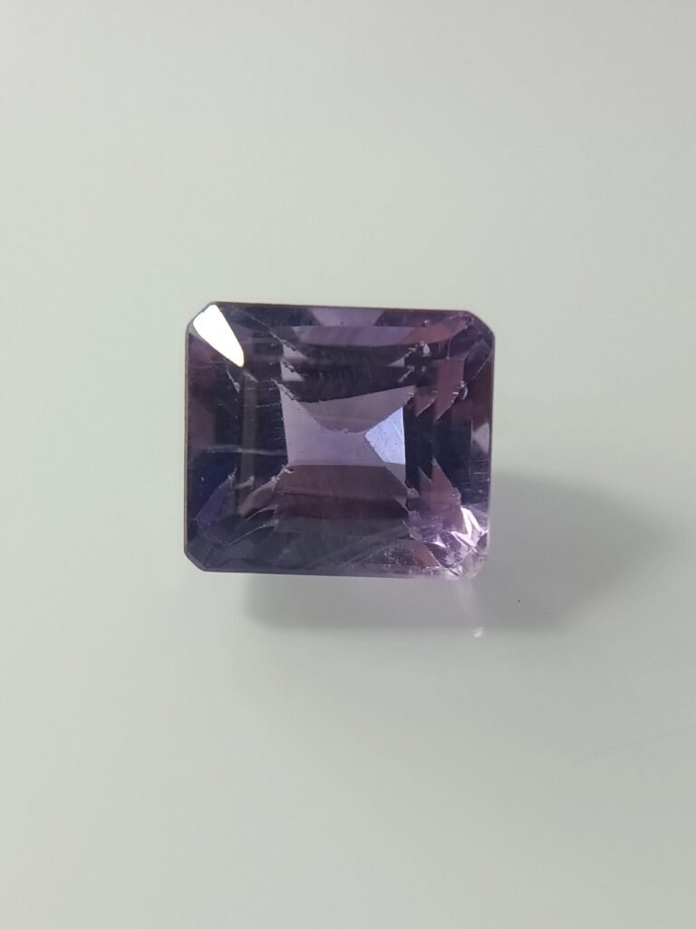 Amethyst 3.70 Carat/ 4.00 Ratti