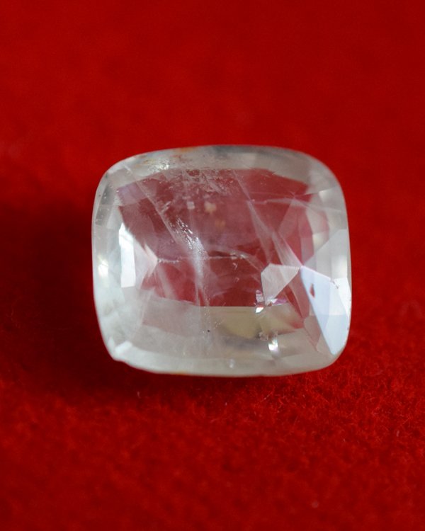 White Sapphire 5.79 Carat/ 6.25 Ratti