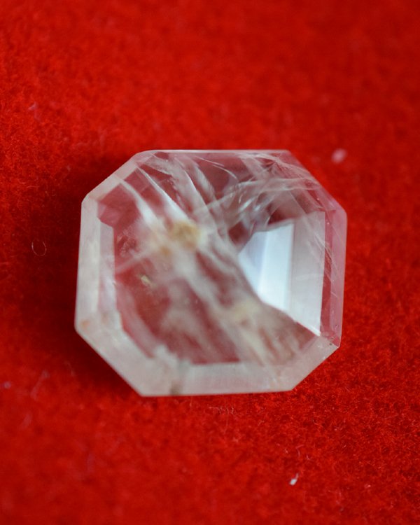 White Sapphire 5.20 Carat/ 5.50 Ratti