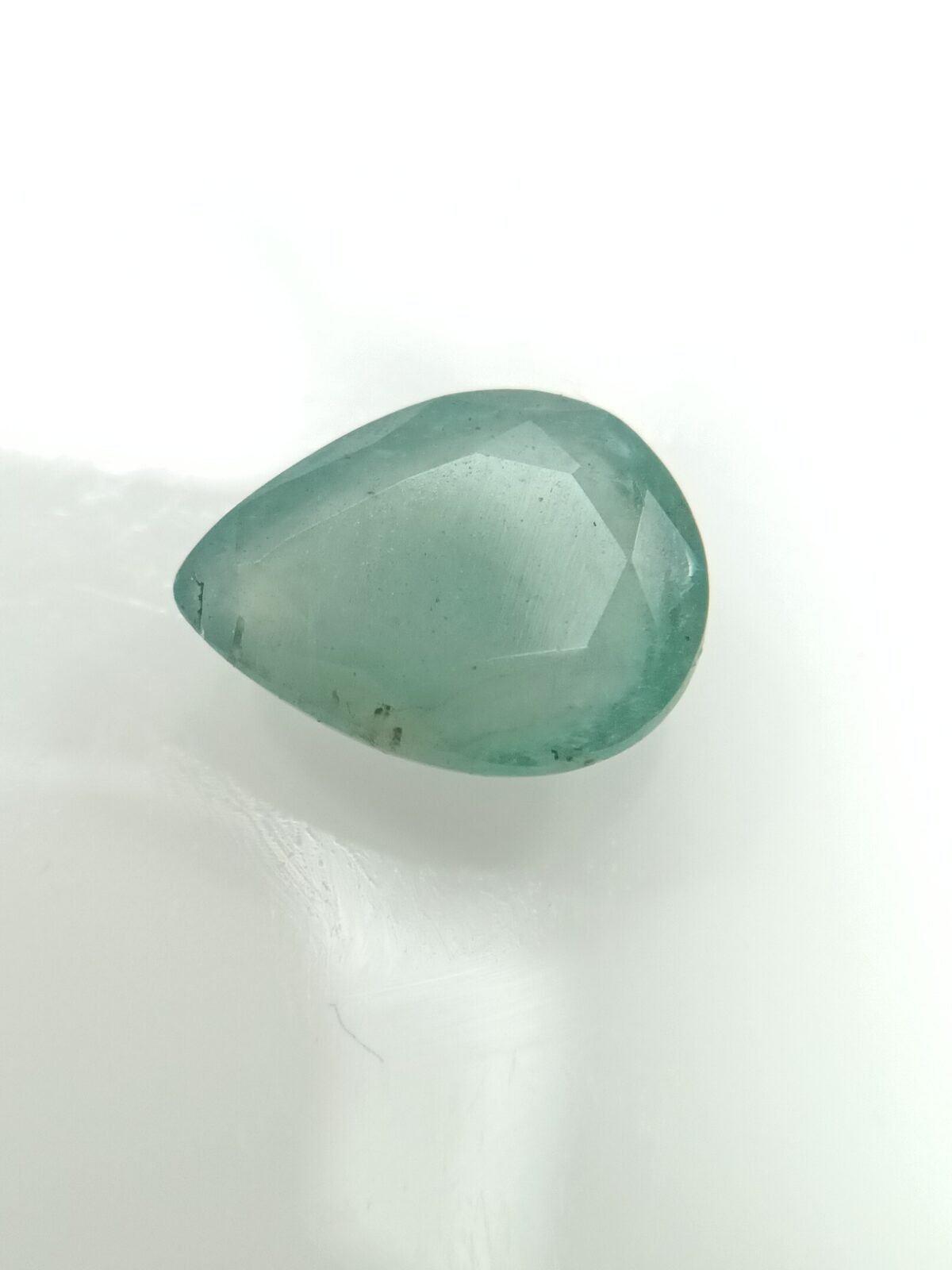 Emerald 4.67 Carat/ 5.00 Ratti