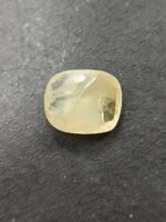 Pukhraj 4.79 Carat/ 5.25 Ratti