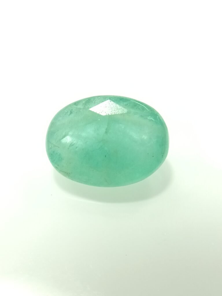 Emerald 4.95 Carat/ 5.50 Ratti