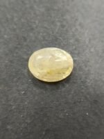 Pukhraj 5.29 Carat/ 5.50 Ratti