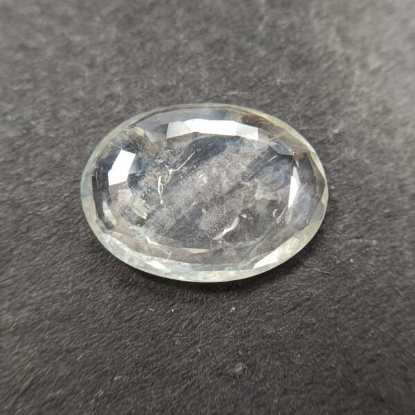 Pukhraj 6.07 Carat/ 6.50 Ratti