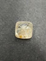 Pukhraj 7.79 Carat/ 8.50 Ratti