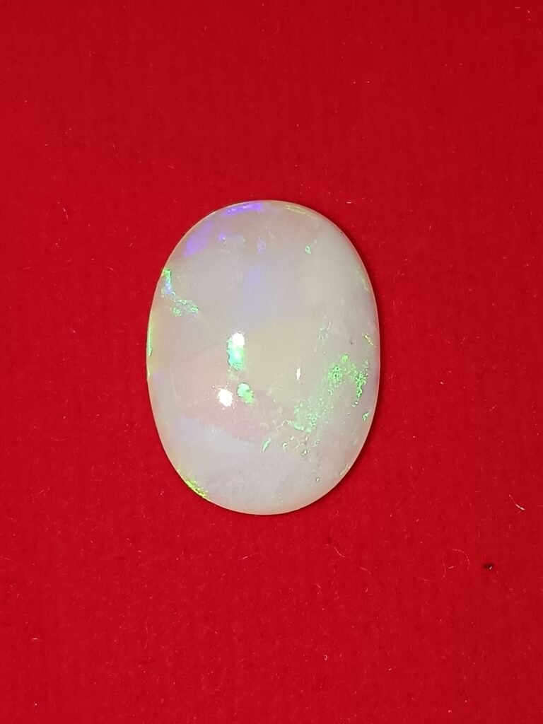 Opal 5.26 Carat/ 5.50 Ratti