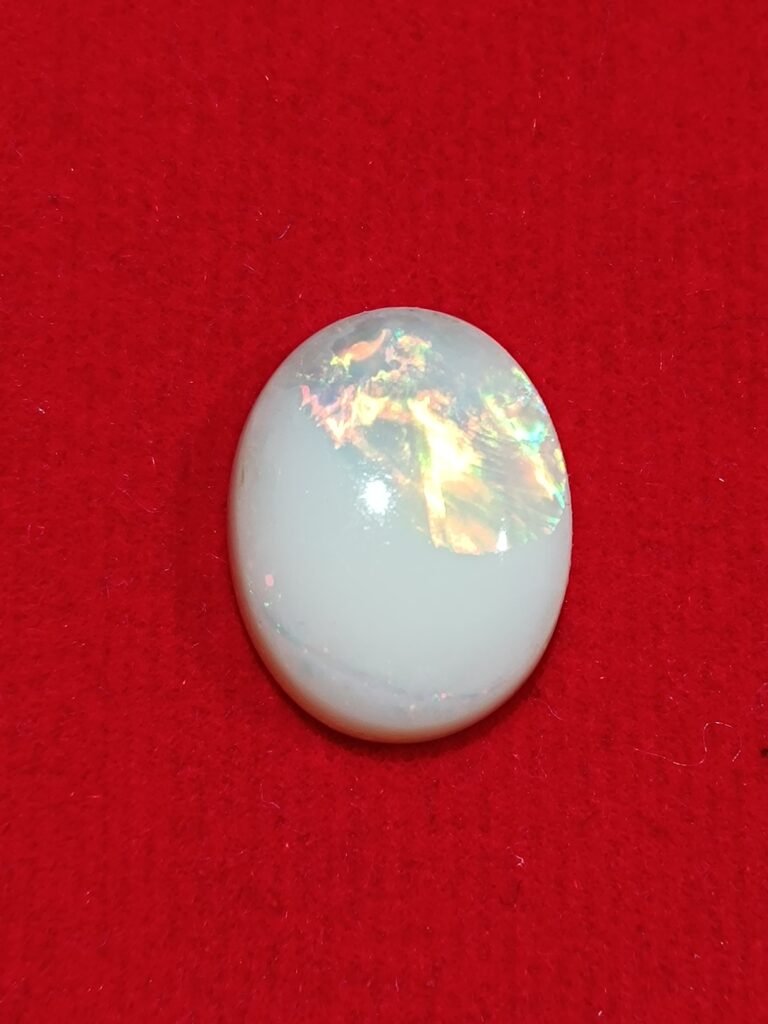 Opal 6.23 Carat/ 6.50 Ratti