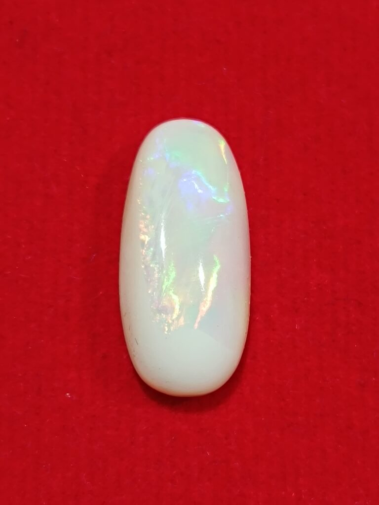 Opal 6.40 Carat/ 7 Ratti