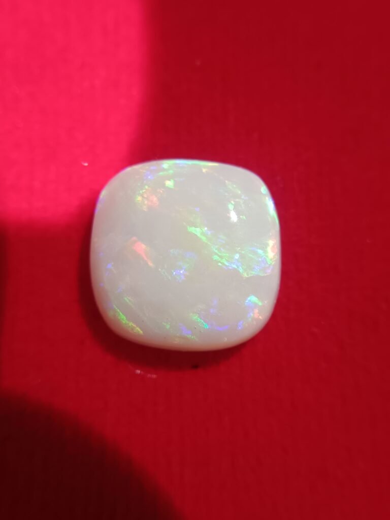 Opal 7.25 Carat/ 8 Ratti, fire opal