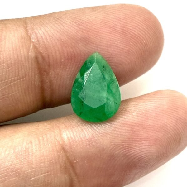Emerald 3.08 Carat - GA8909