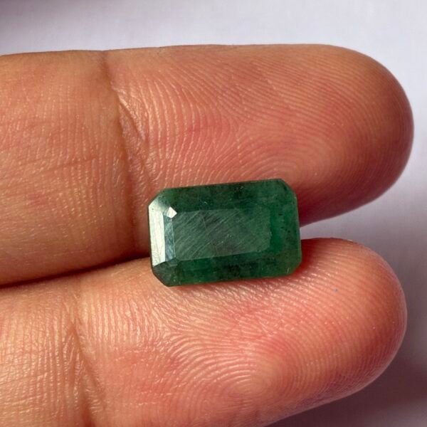 Emerald 3.42 Carat - GA8301